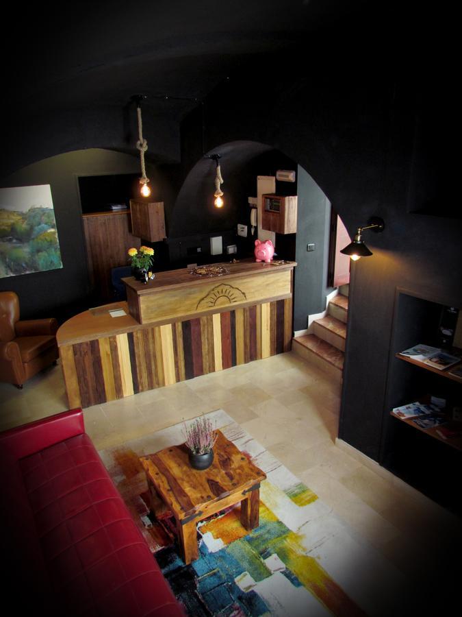 Hotel De Cuevas *